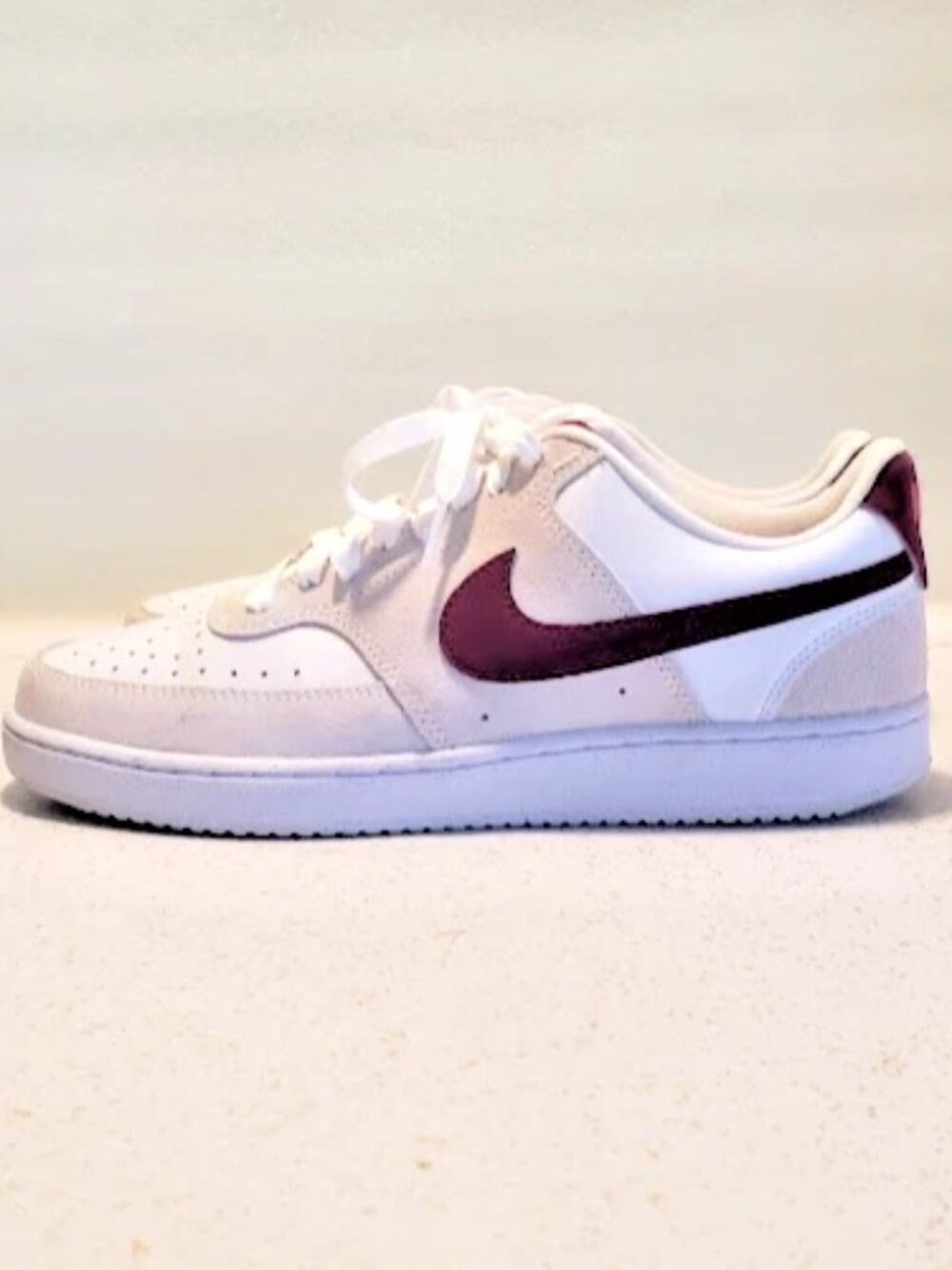Nike Women's Size 9.5 Court Vision Low Valentine's Day FQ7628-100